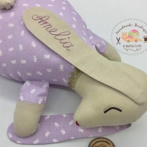 Personalisiertes Kuscheltier mit Namen bestickt